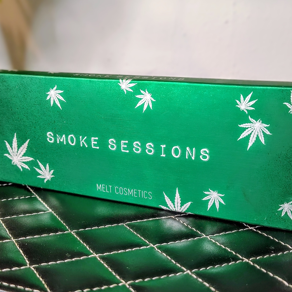 Melt Cosmetics Smoke Sessions Eyeshadow Palette - Green & Teal Shades - Picture 4 of 4